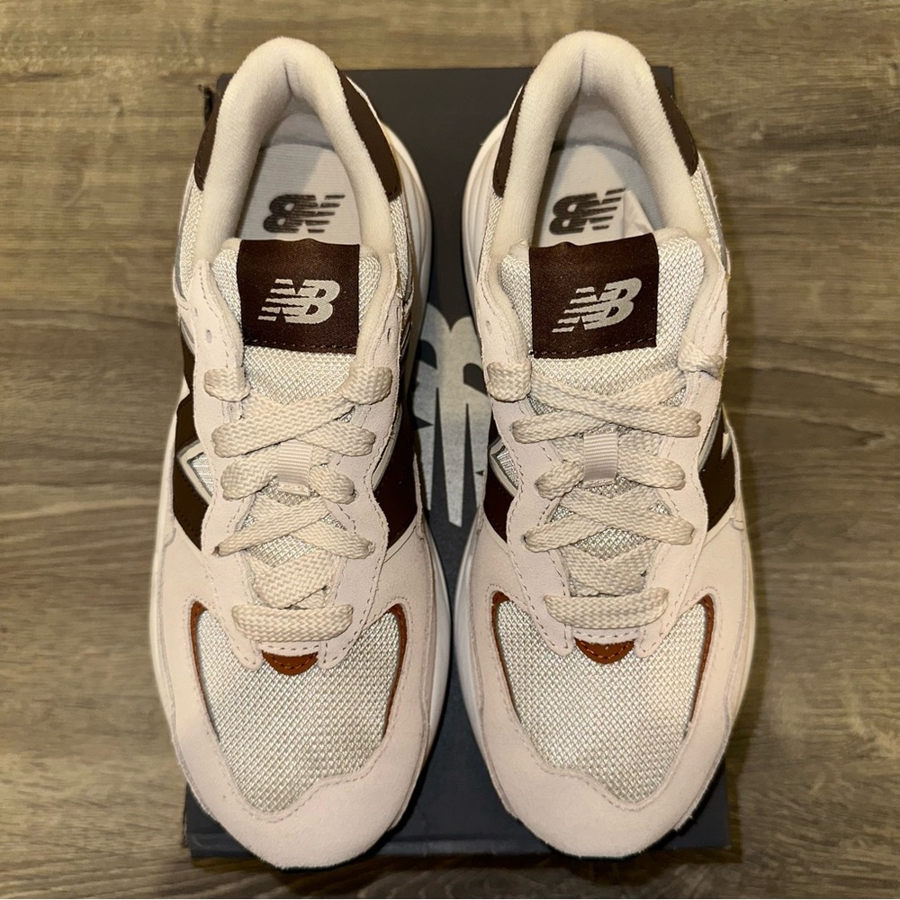 New Balance 5740 Beige and Chocolate Sneakers - Picture 3 of 4